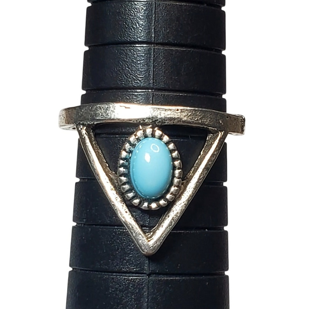 Silver Tone Ring Sz 7 Unsigned Blue Cabochon Triangle